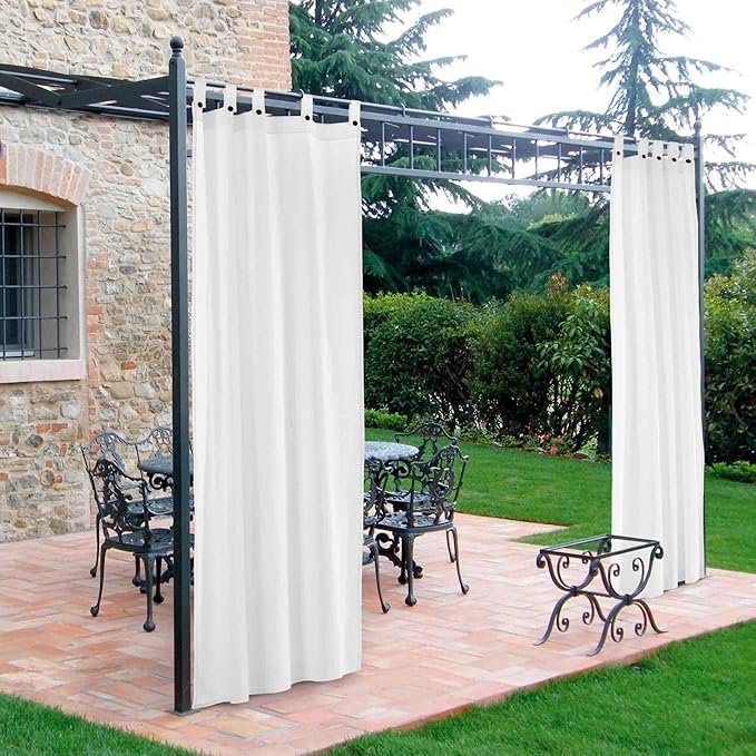 Tenda idrorepellente da balcone per arredare il balcone in primavera