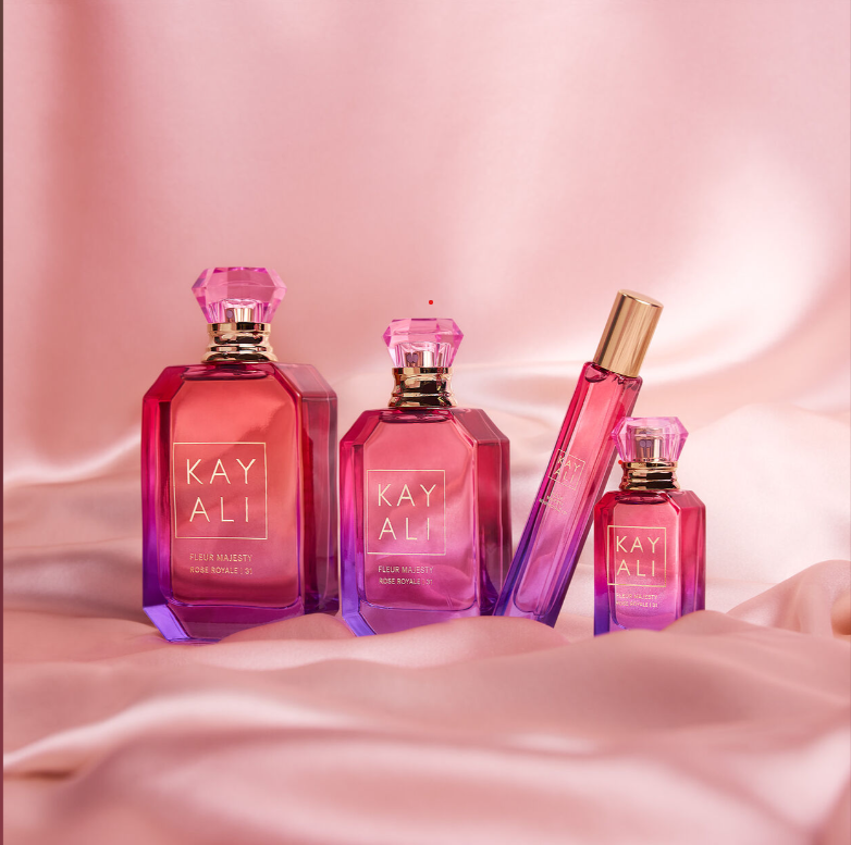 boccette di diverse misure del profumo Kayali Fleur Majesty Rose Royale 31 – Eau de Parfum