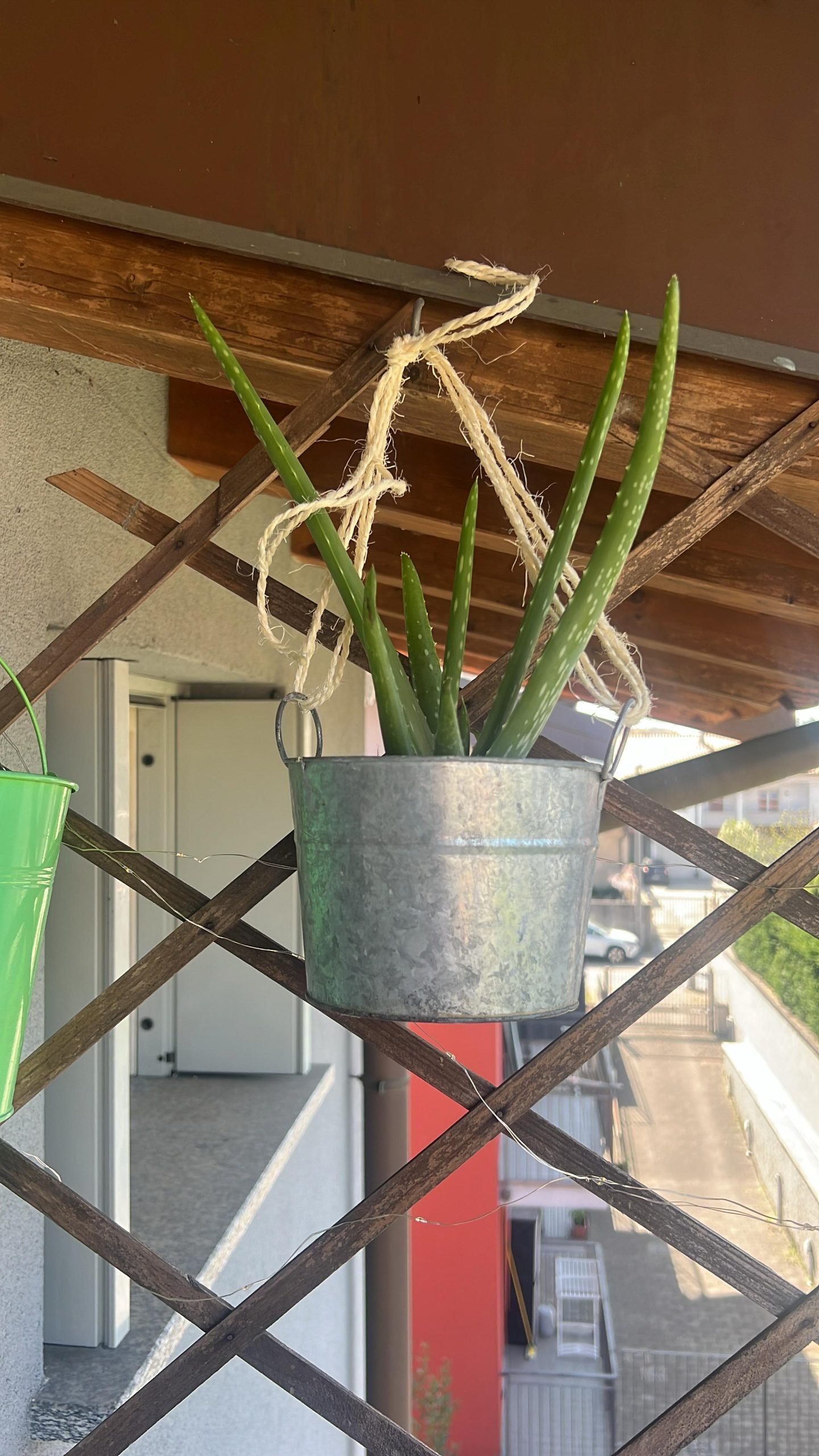 spunto creativo su come arredare il balcone in primavera