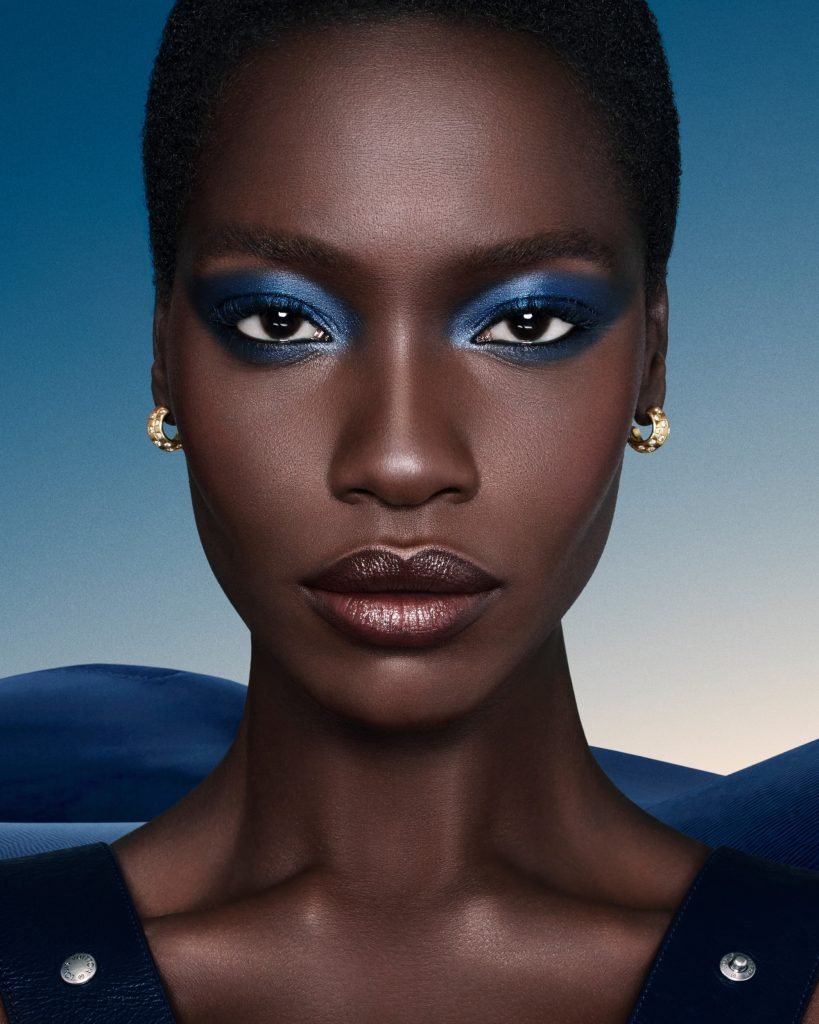 Louis Vuitton Make Up look della direttrice creativa Path Mc Grath su una modella