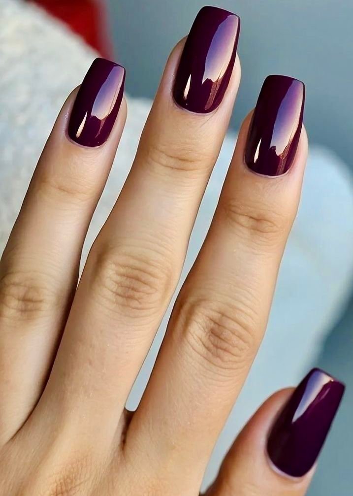 MANICURE AUTUNNALI BURGUNDY