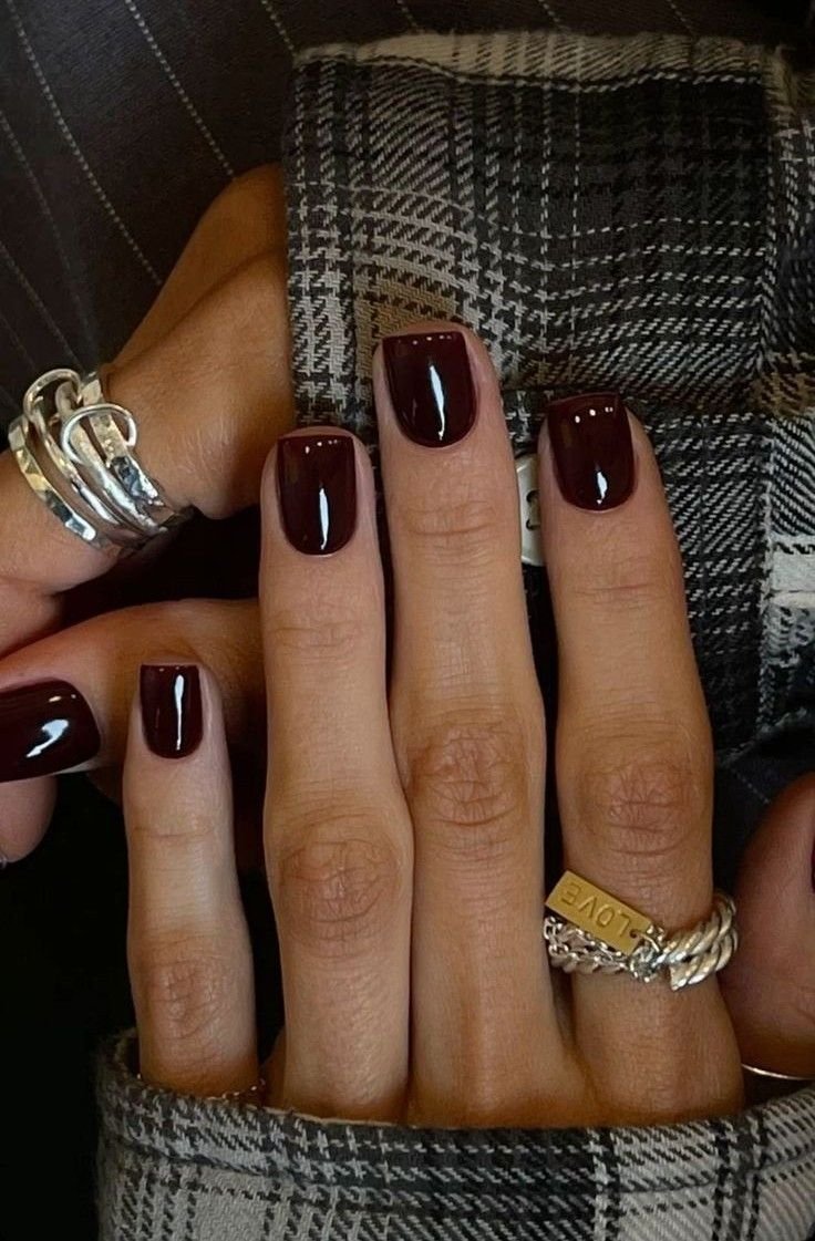 MANICURE AUTUNNALI BURGUNDY