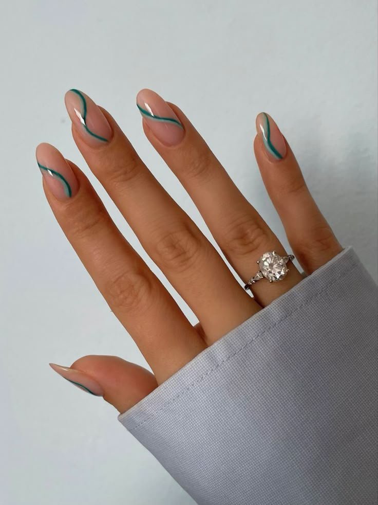 MANICURE AUTUNNALI GEOMETRICHE MINIMAL 