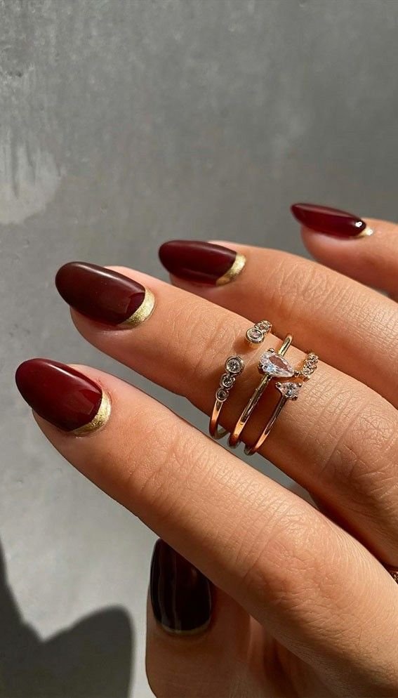 MANICURE AUTUNNALI BURGUNDY