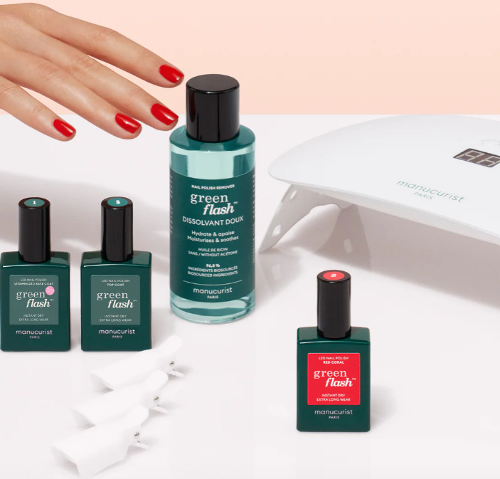 Sistema manucurist Green Flash kit con lampada smalto solvente base e top coat 