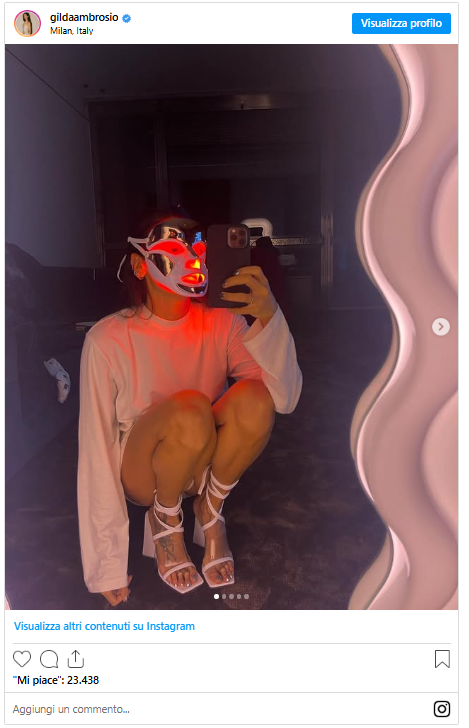 Gilda Ambrosio indossa la maschera Led viso di DR.Gross