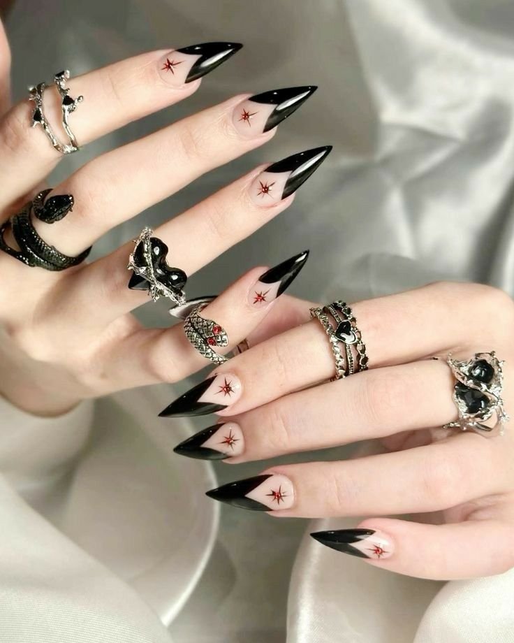 idee unghie halloween da strega