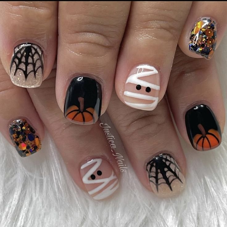 unghie per halloween tutte diverse