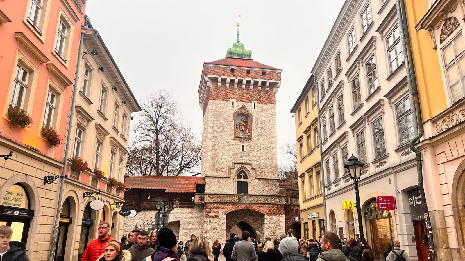 Cosa vedere a Cracovia in un weekend: lle vie del centro storico 