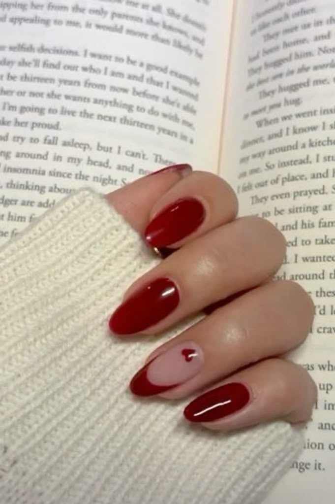  Unghie Rosse Natalizie Minimal Chic
