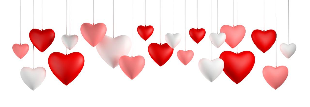 IMMAGINE STILL LIFE DI TANTI CUORI APPESI 