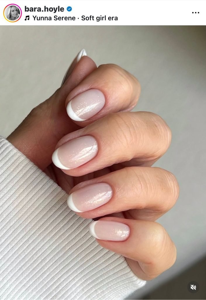 Unghie corte primavera 2026 french manicure