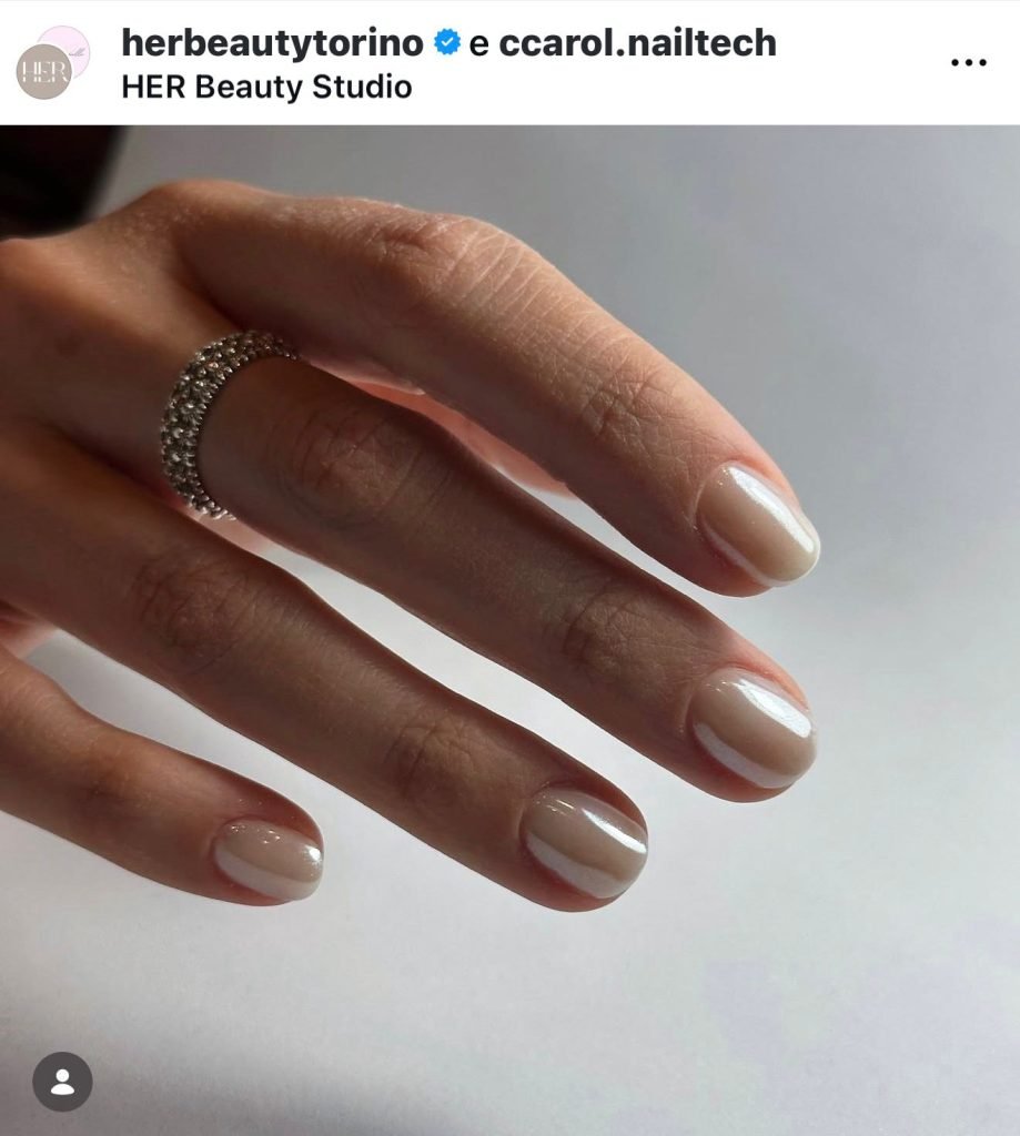 Unghie corte primavera 2026 glazed nails 