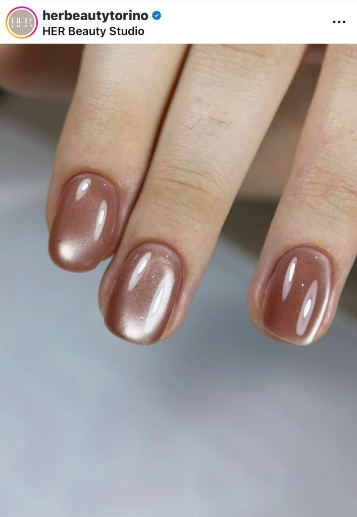 Unghie corte primavera 2026 glazed nails 