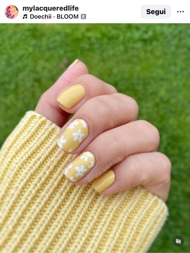 Unghie corte primavera 2026 nail art minimal 