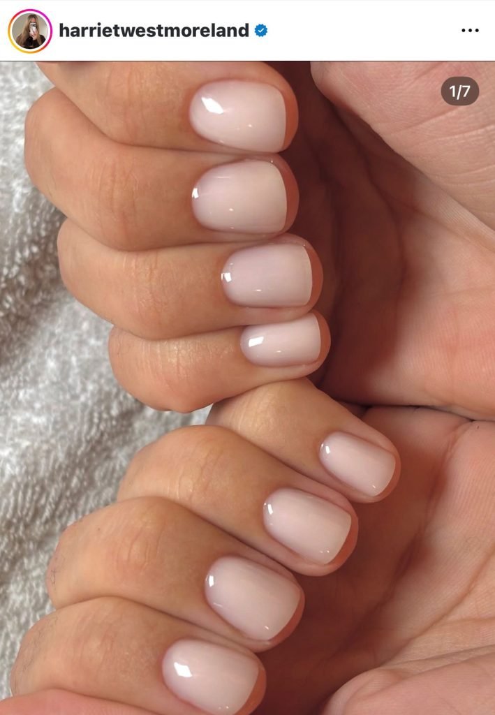 Unghie corte primavera 2026 millky nails unghie lattiginose unghie bianco latte 