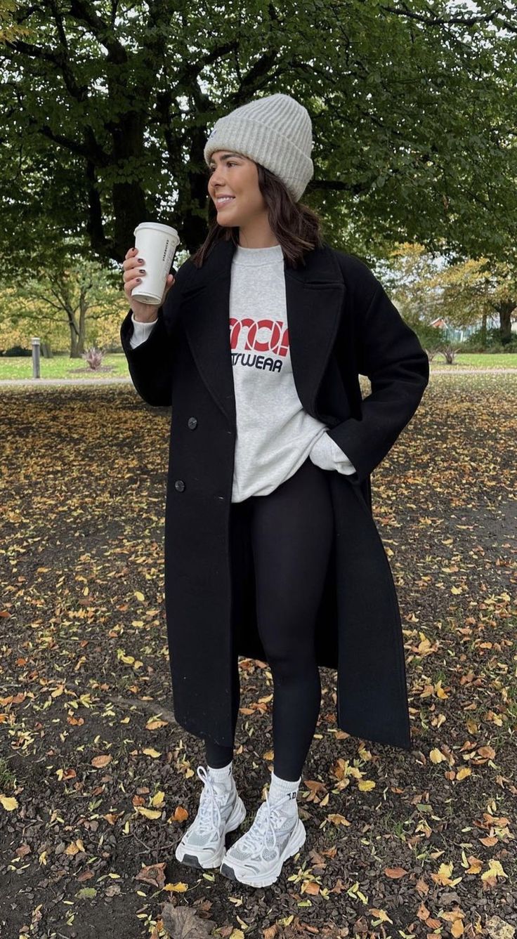 come indossare i leggings fuori dalla palestra idea di outfit indossata da ragazza cool