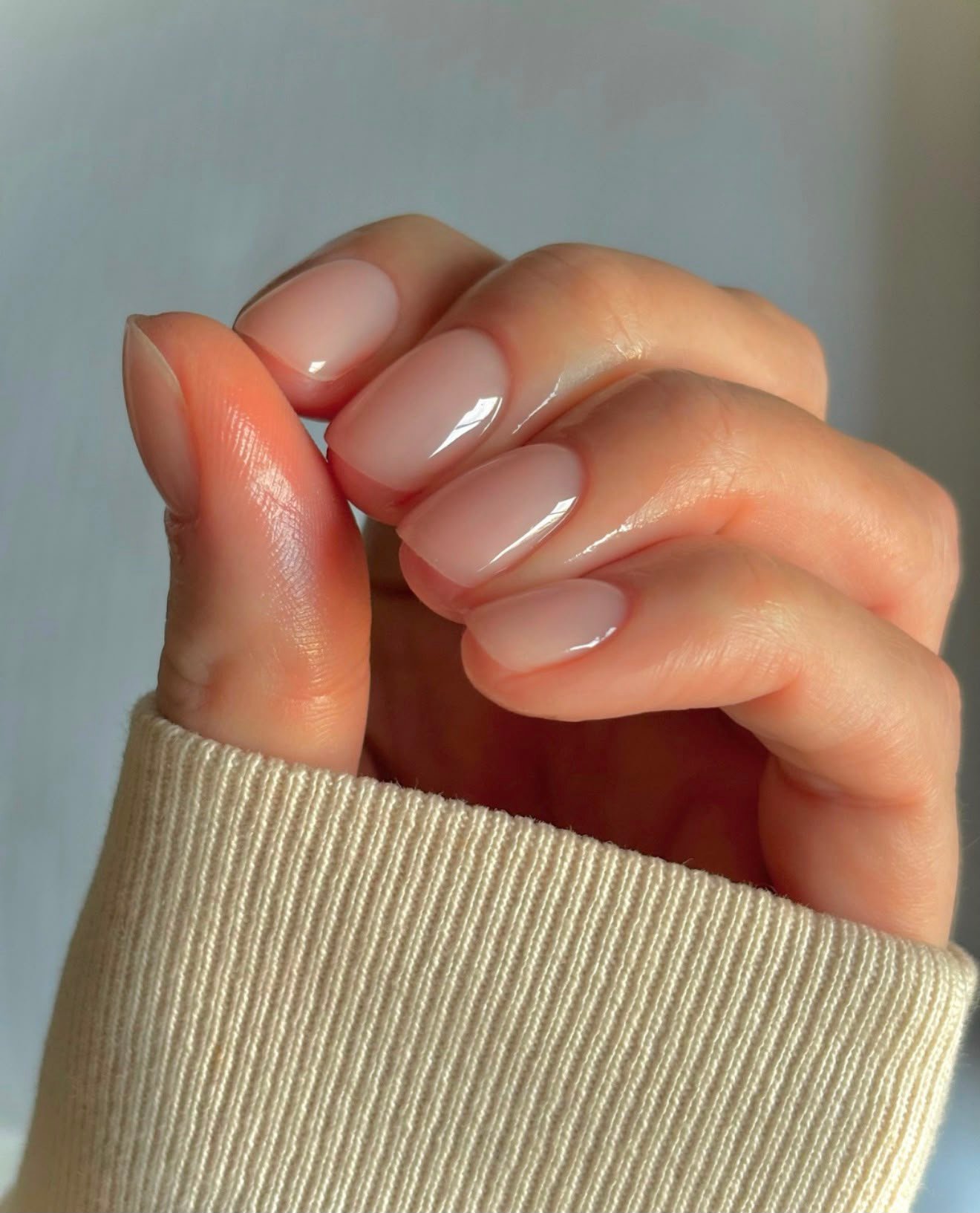 Manicure naturale per unghie corte