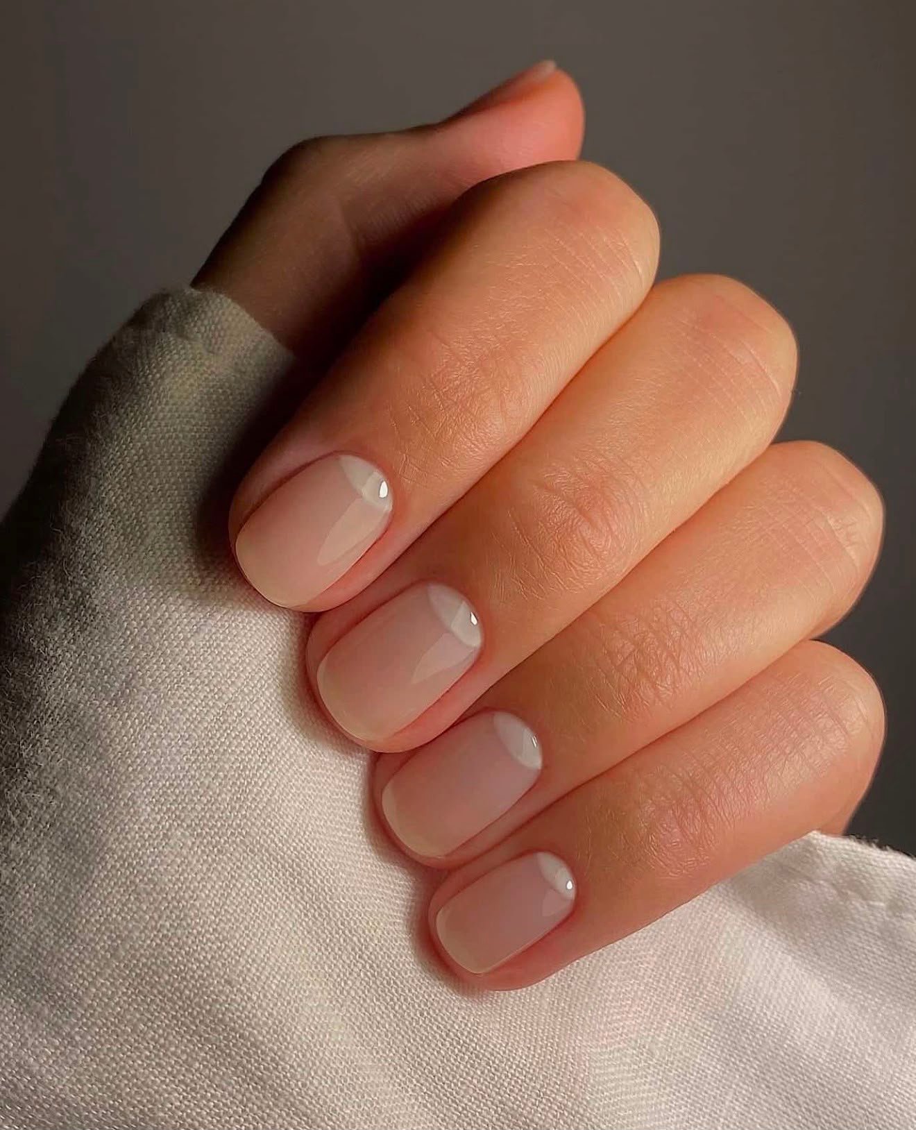 Manicure naturale per unghie corte