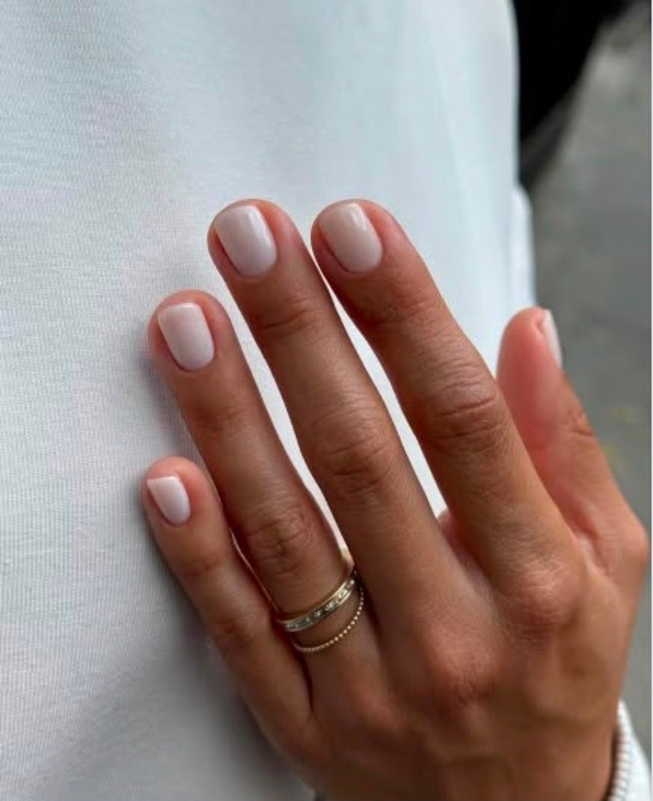 Manicure naturale per unghie corte