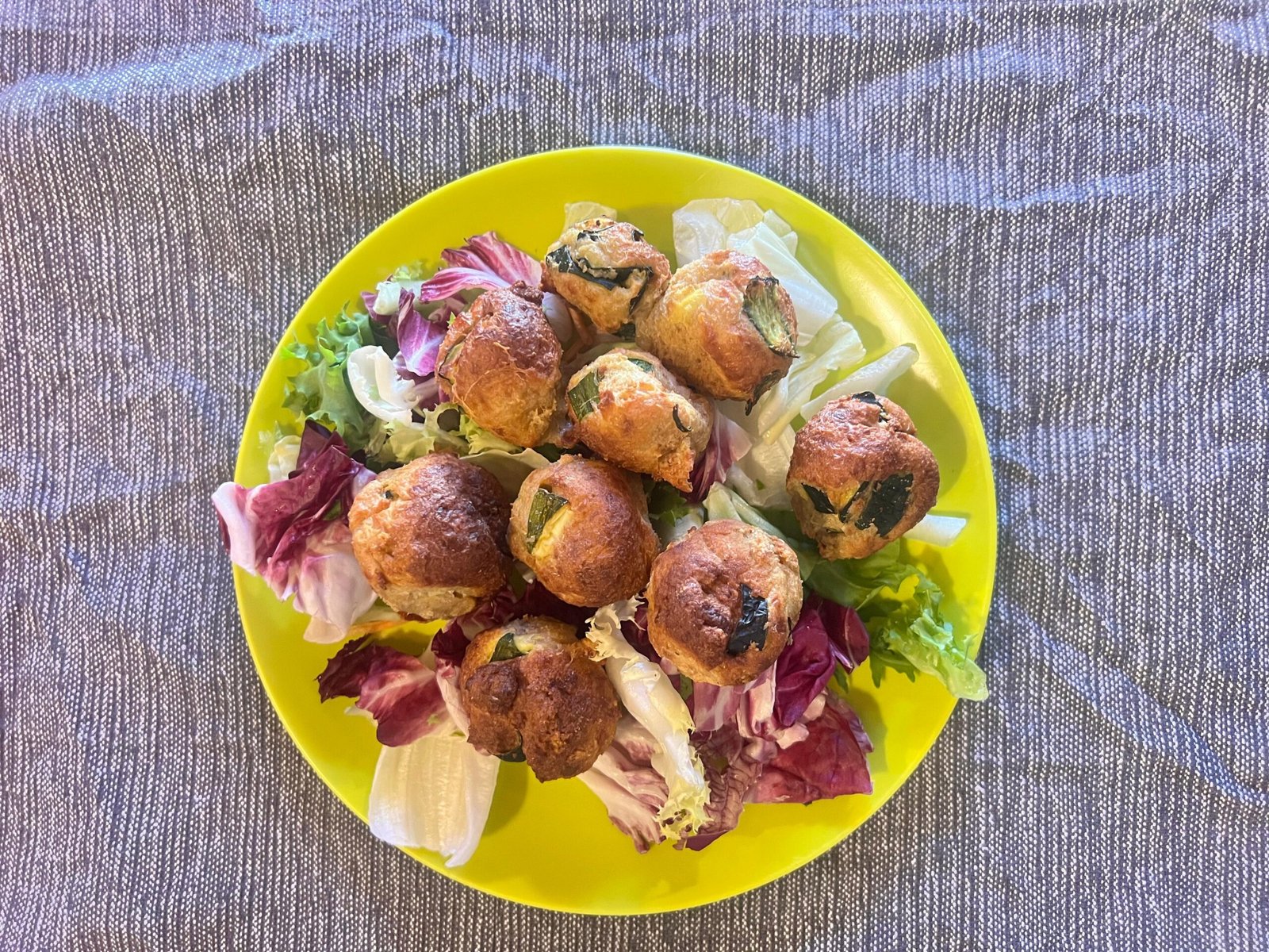 TEMA piatti estivi leggeri facili e veloci - polpette di zucchine in friggitrice ad aria 
