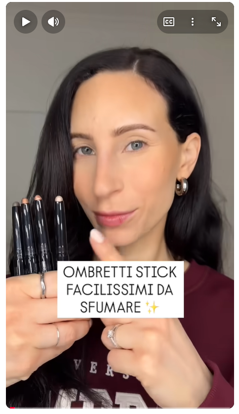 copertina video youtube short di @GiuliaBencichMakeup sugli ombretti in stick per un trucco veloce esemplice