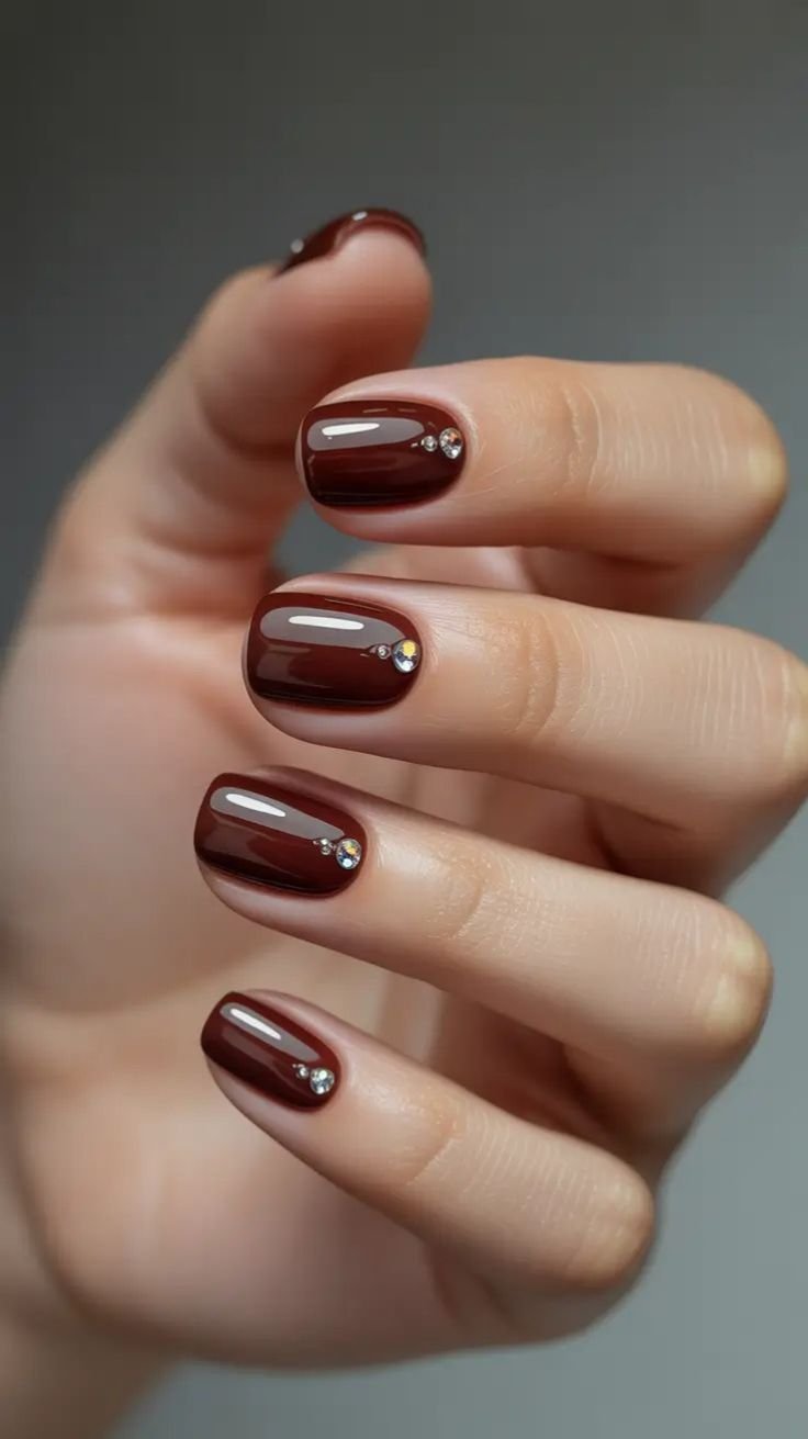 unghie color vino