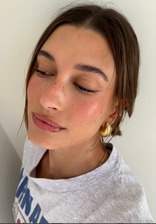hailey bieber makeup